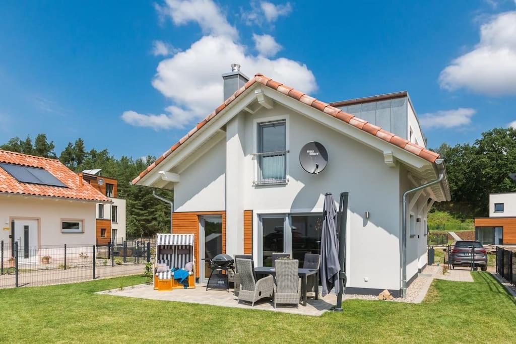 5 Sterne-Ferienhaus Eisvogel Am See Mit Sauna Und Kamin Krakow am See Zewnętrze zdjęcie